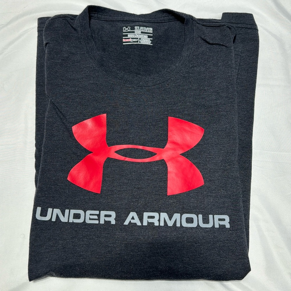 Men’s 2XL Under Armour Long-Sleeve T-Shirt